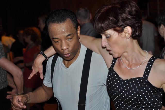min 2012 11 11 station danse 169